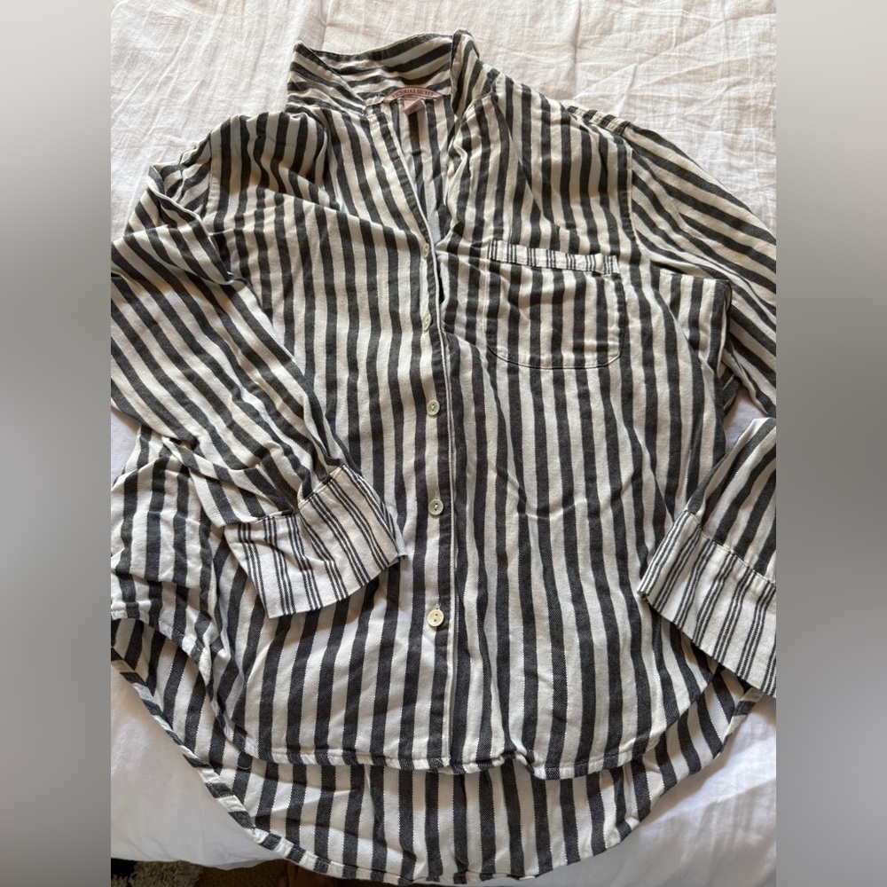 Victoria Secret pajama set. Size M Charcoal grey and white stripes - Picture 2 of 4